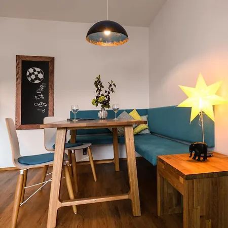 Mit Ueberdachter Terrasse 7 7 Eg *